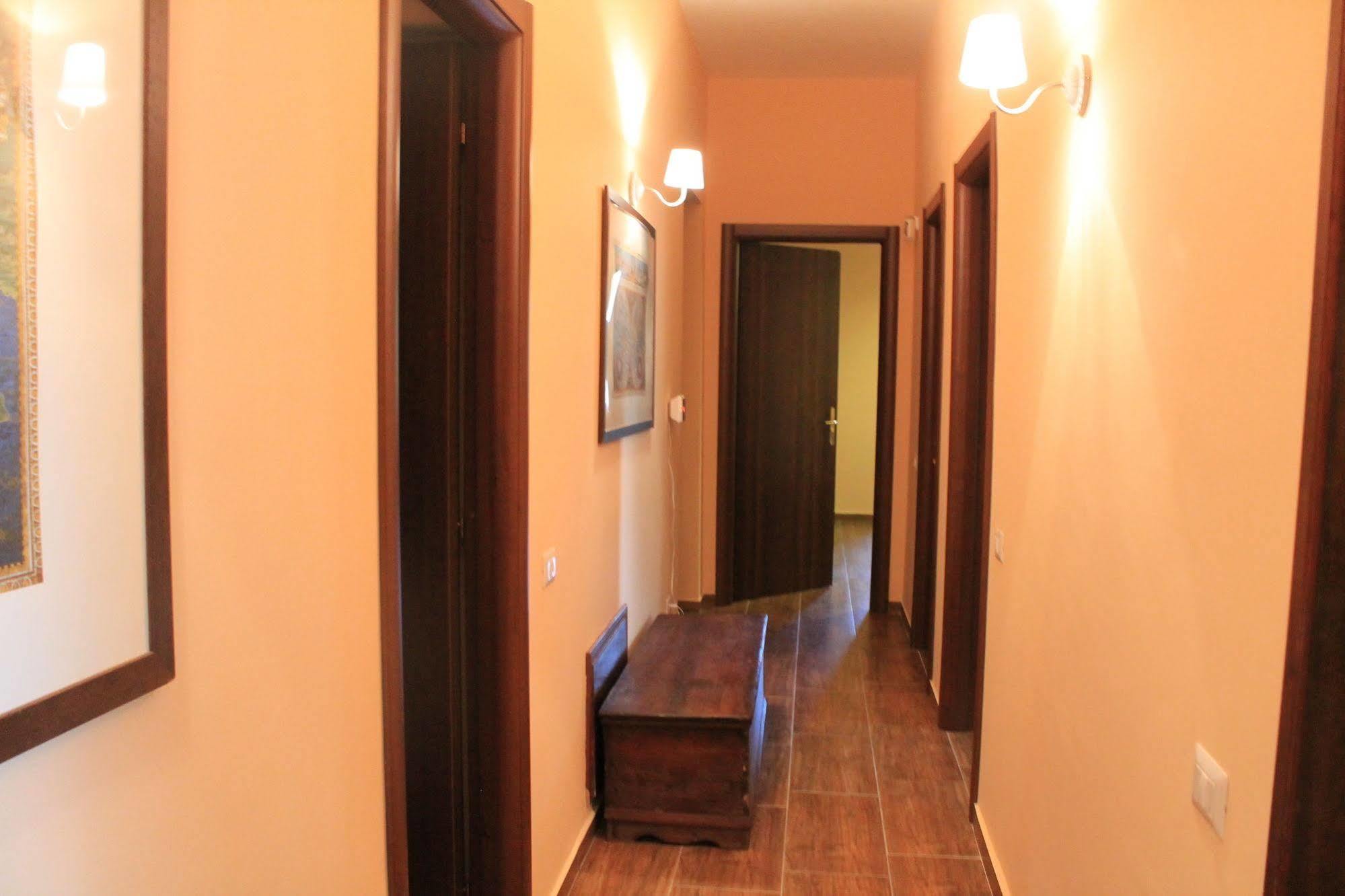 Relais La Mimosa Hotel Pontinia Bagian luar foto